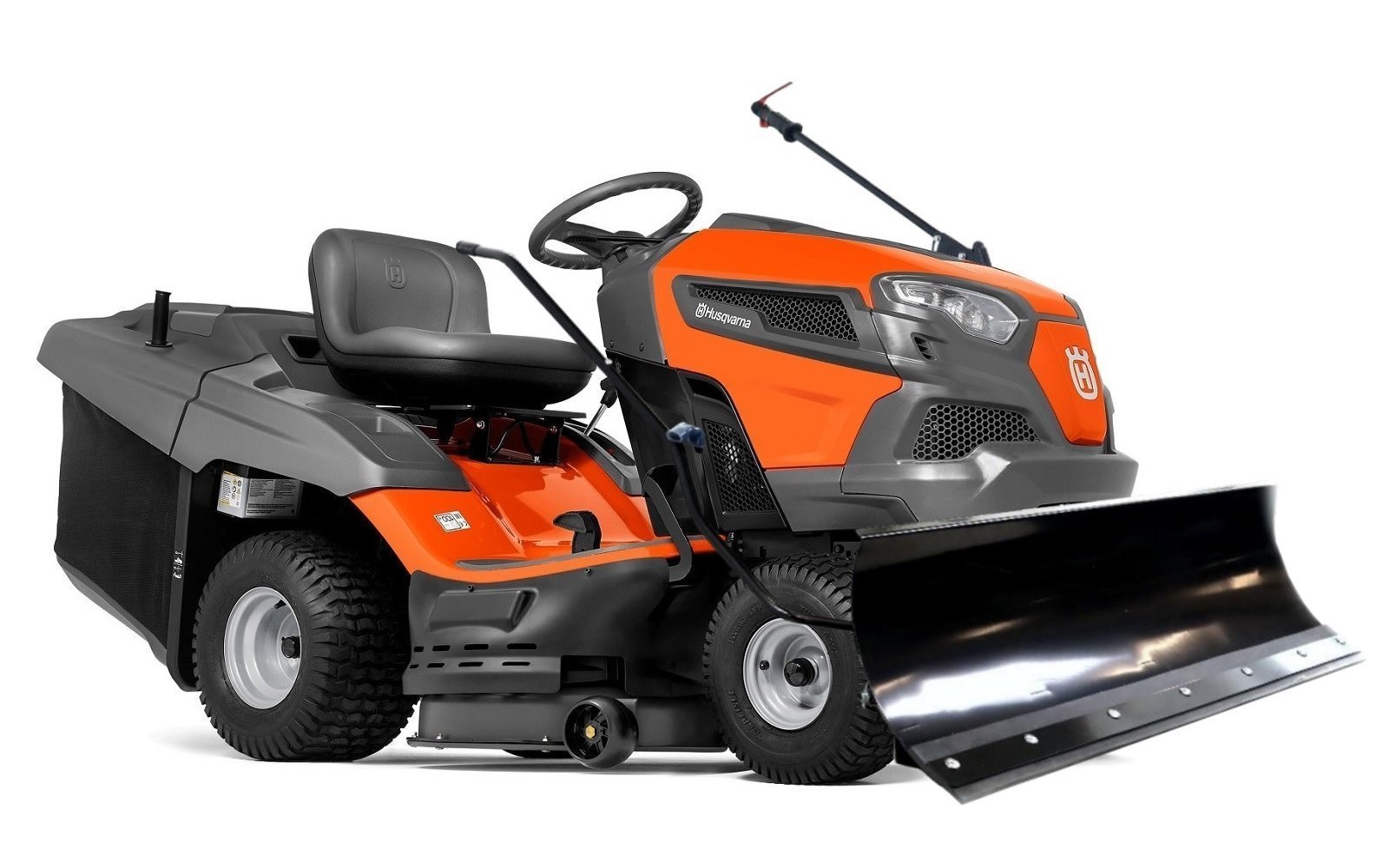 HUSQVARNA Rasentraktor TC 238T – mit Schneeschild 120Plus - Image 1